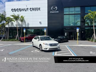 Used 2011 Toyota Avalon Limited image 1
