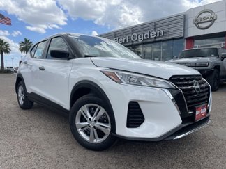 New 2025 Nissan Kicks Play S image 1