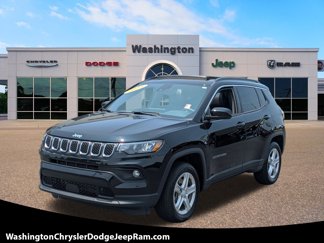 Used 2023 Jeep Compass Latitude w/ Sun and Sound Group image 1