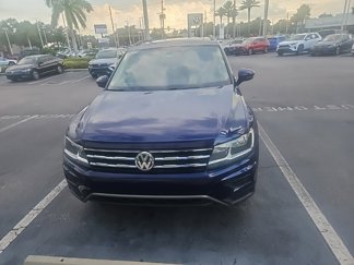 Used 2021 Volkswagen Tiguan SE w/ Panoramic Sunroof Package image 1