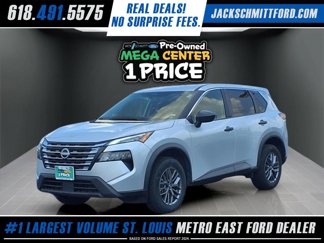 Used 2024 Nissan Rogue S image 1