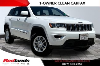 Used 2020 Jeep Grand Cherokee Laredo image 1