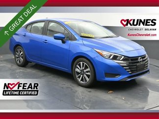 Used 2023 Nissan Versa SV image 1