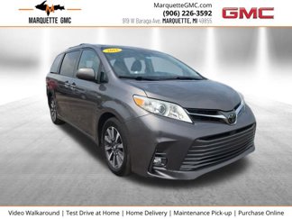Used 2018 Toyota Sienna XLE image 1