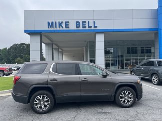 Used 2020 GMC Acadia SLE w/ LPO, Floor Liner Package image 1