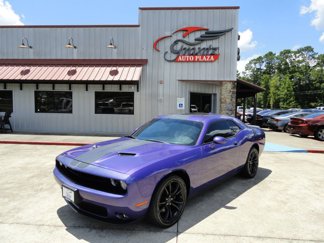Used 2016 Dodge Challenger SXT Plus image 1