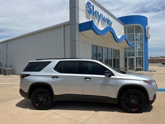 Used 2021 Chevrolet Traverse Premier w/ Redline Edition image 1