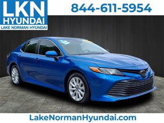 Used 2019 Toyota Camry LE image 1