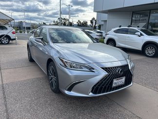Used 2024 Lexus ES 300h w/ Premium Package image 1