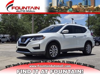 Used 2020 Nissan Rogue SV image 1