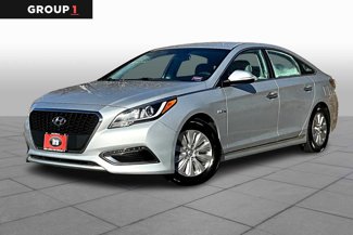 Used 2017 Hyundai Sonata SE image 1