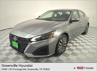 Used 2023 Nissan Altima 2.5 SV image 1
