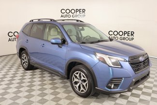 Used 2023 Subaru Forester Premium image 1