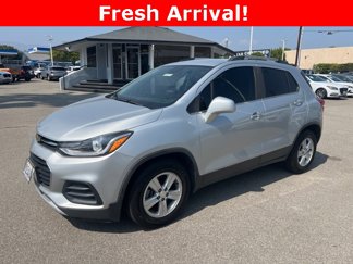 Used 2020 Chevrolet Trax LT w/ LT Convenience Package image 1