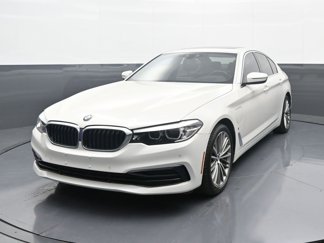 Used 2019 BMW 530e xDrive w/ Convenience Package image 1