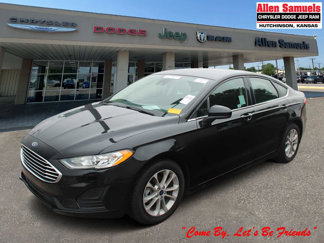 Used 2020 Ford Fusion SE image 1