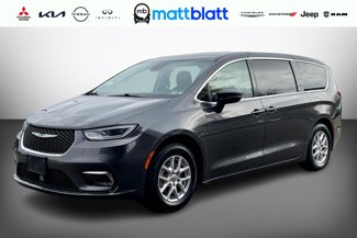Used 2023 Chrysler Pacifica Touring-L image 1