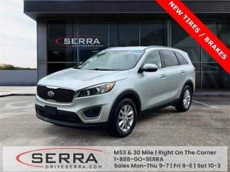 Used 2016 Kia Sorento LX w/ LX Convenience Package image 1