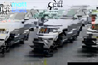 Used 2021 Jeep Grand Cherokee Laredo X image 1