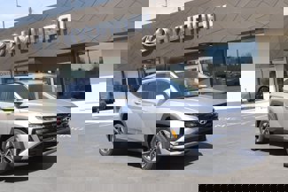 New 2025 Hyundai Tucson SEL image 1