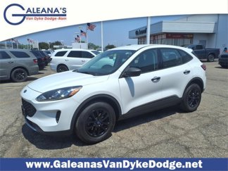 Used 2022 Ford Escape S image 1