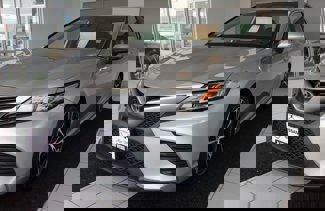 Used 2019 Toyota Camry SE image 1