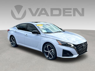 Used 2024 Nissan Altima 2.5 SR video 1