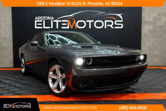 Used 2018 Dodge Challenger SXT w/ Blacktop Package image 1