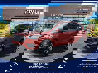 Used 2019 Ford Escape SE image 1