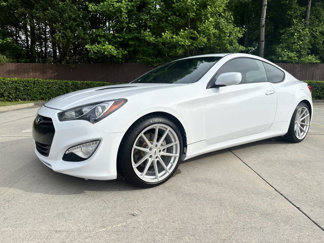 Used 2013 Hyundai Genesis 2.0T image 1