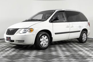 Used 2006 Chrysler Town & Country LX image 1