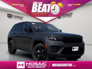 New 2025 Jeep Grand Cherokee Laredo image 1