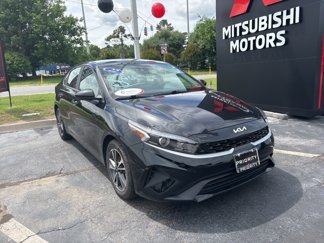 Used 2022 Kia Forte LXS image 1