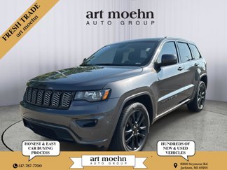 Used 2019 Jeep Grand Cherokee Altitude image 1