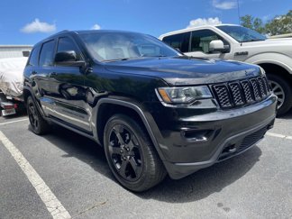 Used 2018 Jeep Grand Cherokee Laredo image 1