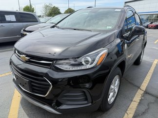 Used 2020 Chevrolet Trax LT w/ LT Convenience Package image 1