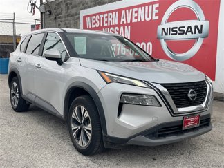 Used 2023 Nissan Rogue SV image 1