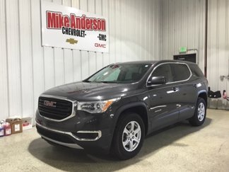 Used 2017 GMC Acadia SLE image 1