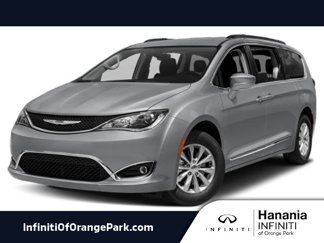 Used 2019 Chrysler Pacifica Touring Plus image 1