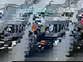 Used 2023 Jeep Renegade Latitude image 1