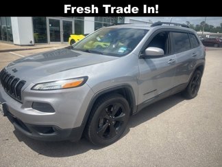 Used 2016 Jeep Cherokee Latitude w/ Comfort/Convenience Group image 1
