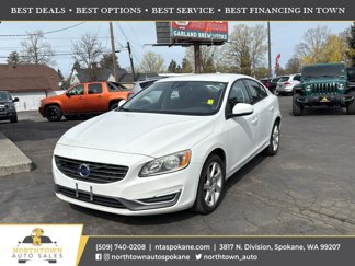 Used 2015 Volvo S60 T5 image 1