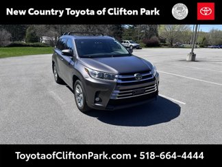 Used 2017 Toyota Highlander AWD V6 image 1