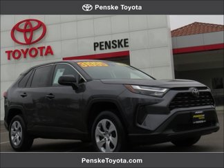 Certified 2025 Toyota RAV4 LE image 1