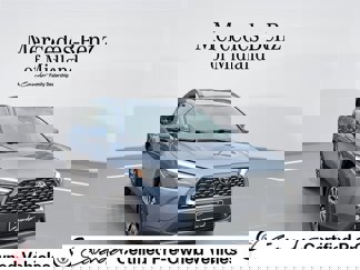 Used 2024 Toyota Corolla Cross XLE image 1