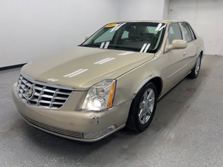 Used 2007 Cadillac DTS Luxury I w/ Trunk Convenience Package image 1