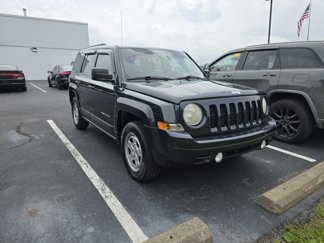 Used 2014 Jeep Patriot Sport w/ Power Value Group image 1