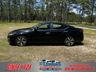 Used 2022 Nissan Altima 2.5 SV image 1