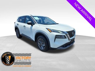 Used 2023 Nissan Rogue S image 1