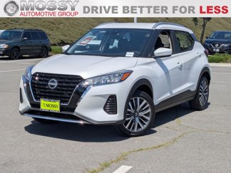 Certified 2024 Nissan Kicks SV image 1